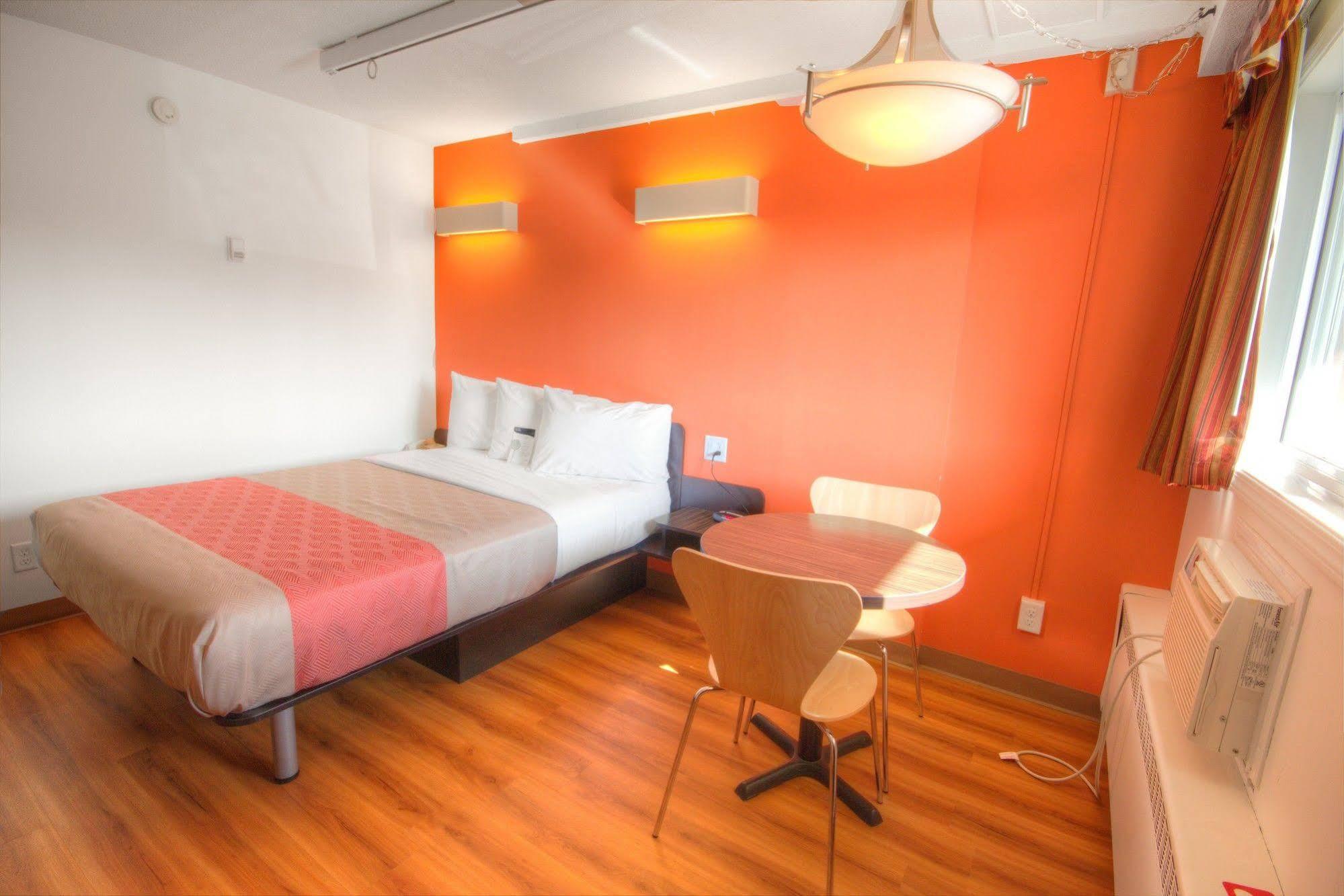 Motel 6-Lethbridge, Ab Bagian luar foto
