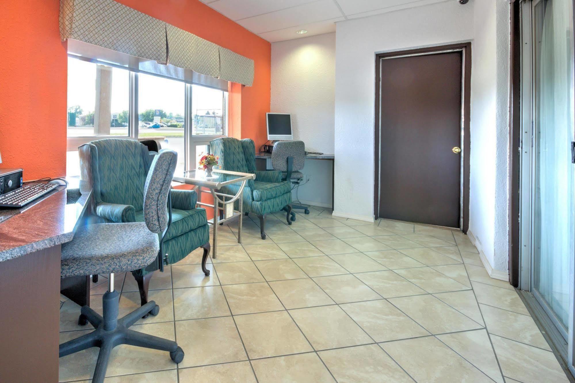 Motel 6-Lethbridge, Ab Bagian luar foto